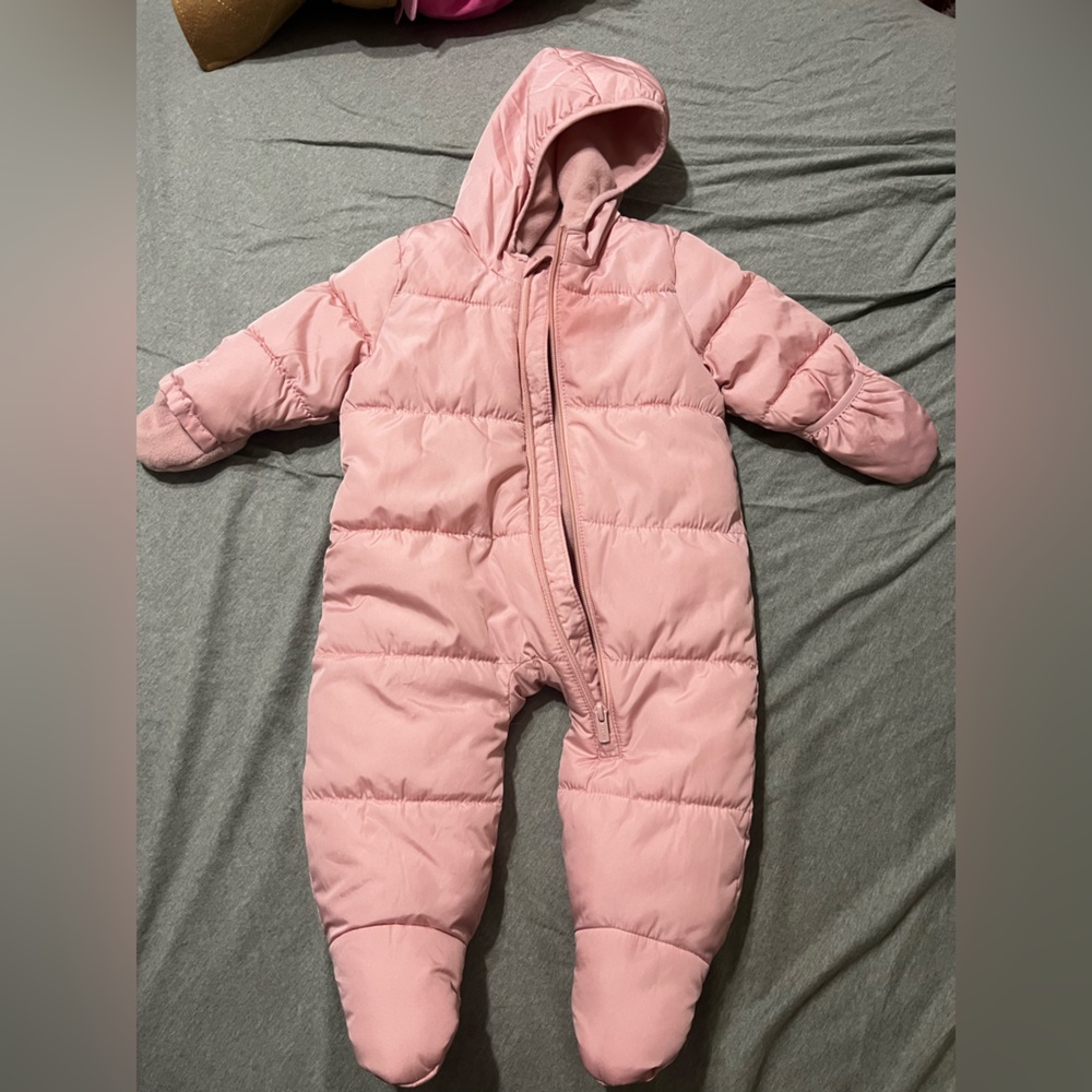 Baby snow suit water-resistant 6-12 month Old Navy